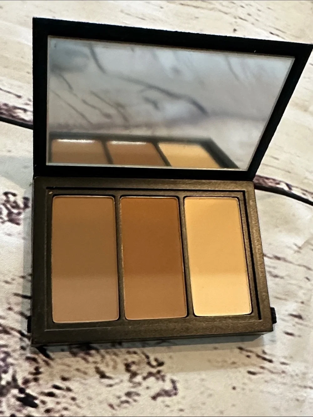 Smashbox Powder Contour Trio Palette - Light to Warm Beige Shades